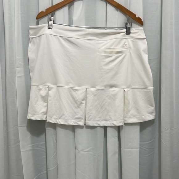 Nike Dry Fit Skirt - Picture 4 of 4